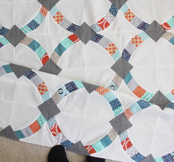 Metro Hoops Quilt, Cluck Cluck Sew_thumb[2]