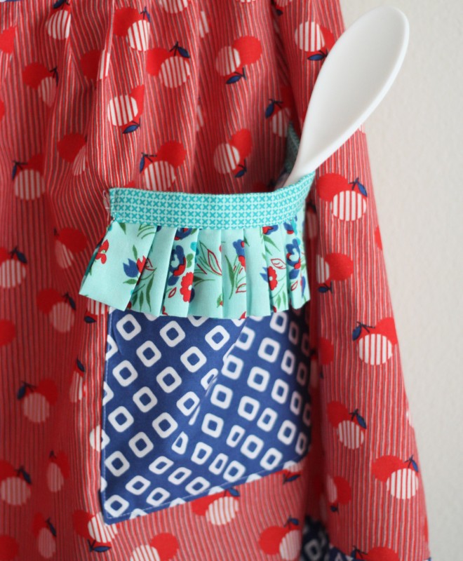 Apron in Dixie for Windham Fabrics