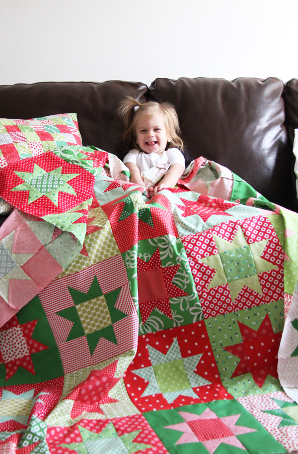 "No Point Stars" is a Free Modern Christmas Quilt Pattern designed by Allison from Cluck Cluck Sew!