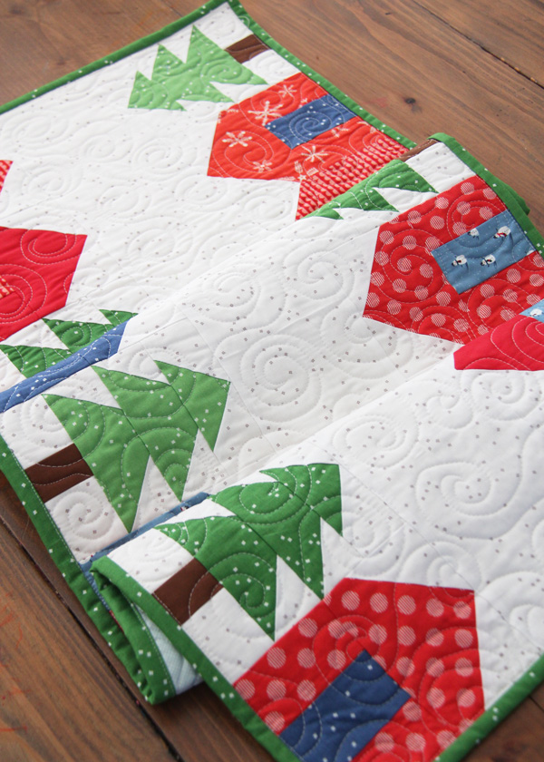 Modern Holiday Table Runners Pattern, Cluck Cluck Sew
