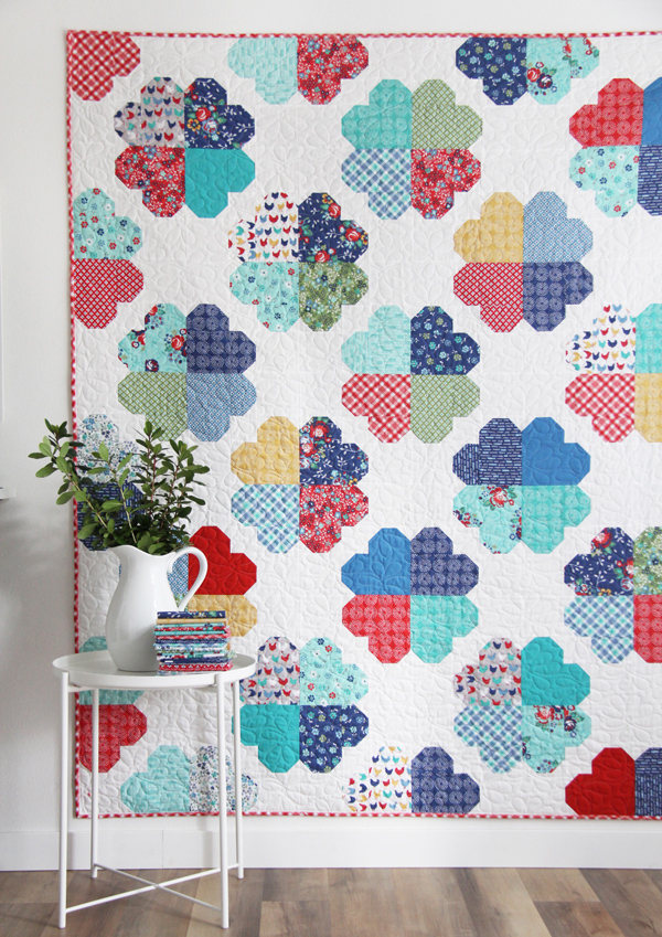 Clover quilt pattern, 10 inch square or layer cake friendly
