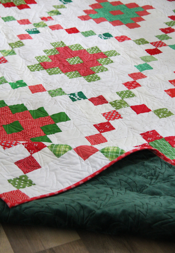 Pixel Chain Christmas Quilt Pattern